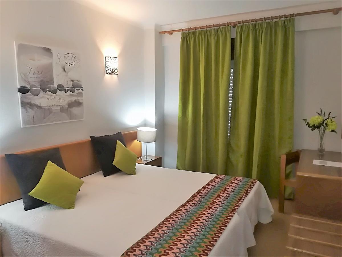 Apartamentos Turisticos Lindomar Armação de Pêra Extérieur photo