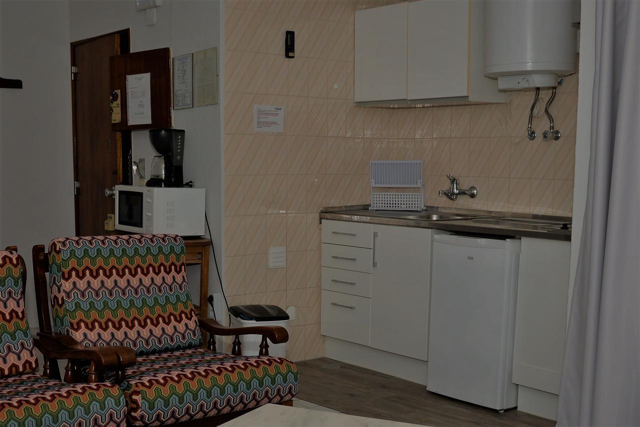 Apartamentos Turisticos Lindomar Armação de Pêra Extérieur photo