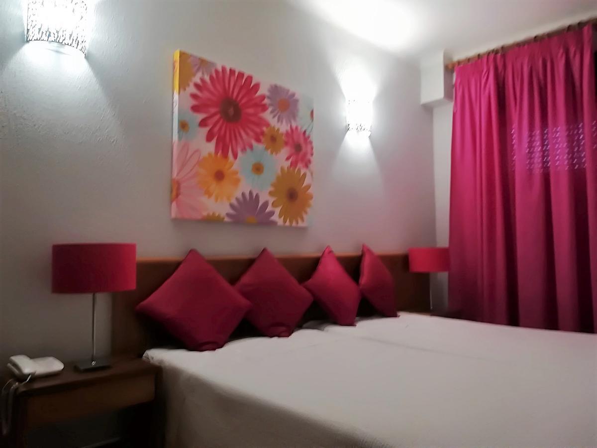 Apartamentos Turisticos Lindomar Armação de Pêra Extérieur photo