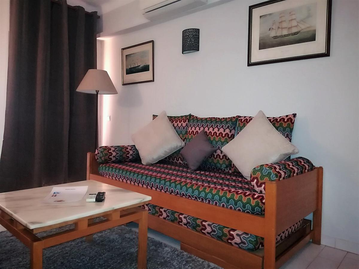 Apartamentos Turisticos Lindomar Armação de Pêra Extérieur photo