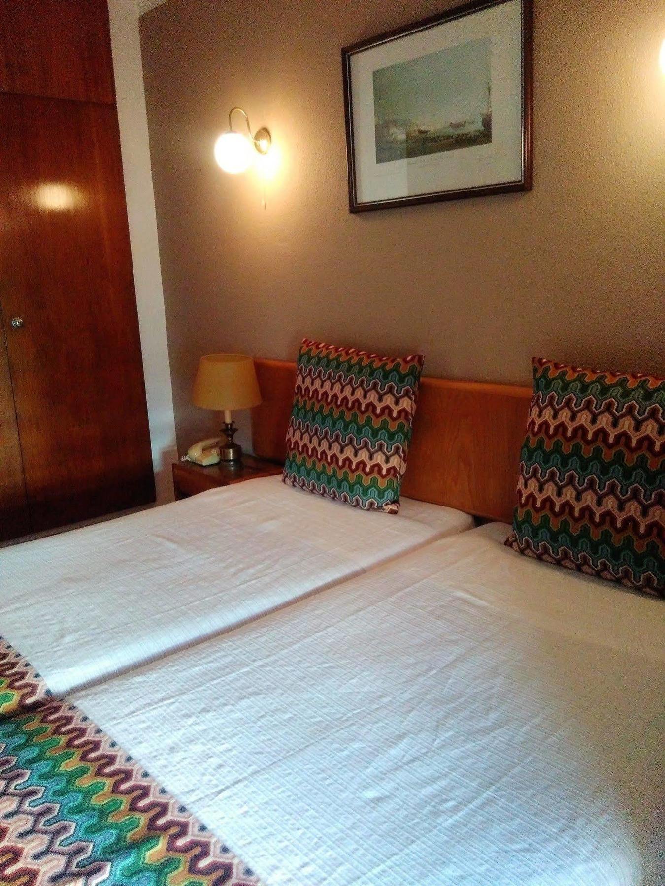 Apartamentos Turisticos Lindomar Armação de Pêra Extérieur photo